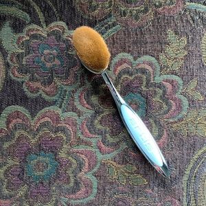 Artis Makeup Brush Elite Oval 7